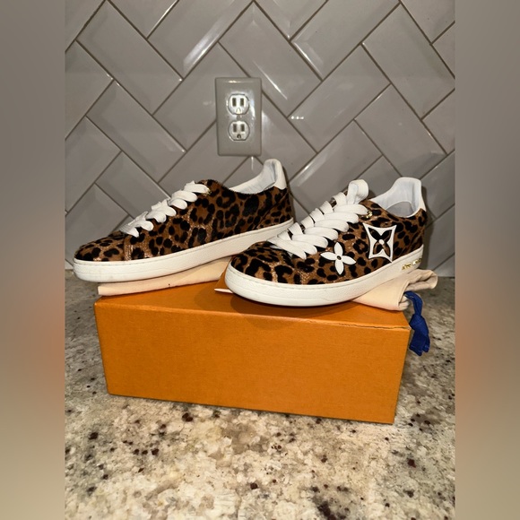 Louis Vuitton Women’s Leopard FrontRow Sneakers - Picture 3 of 14